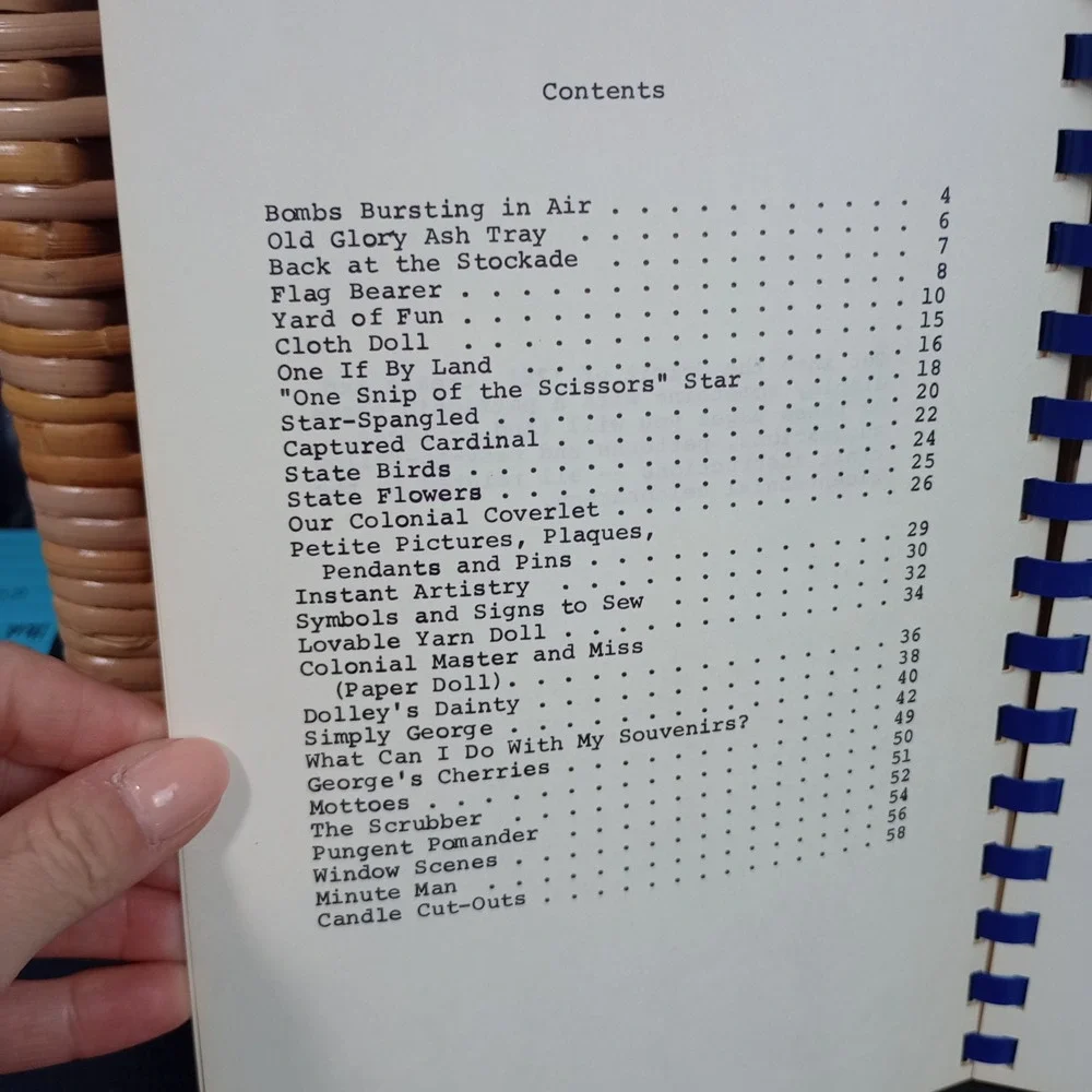 Celebration‎ Crafts Spiral Book 1976 Ellen Bohnsack Carolyn McDonald